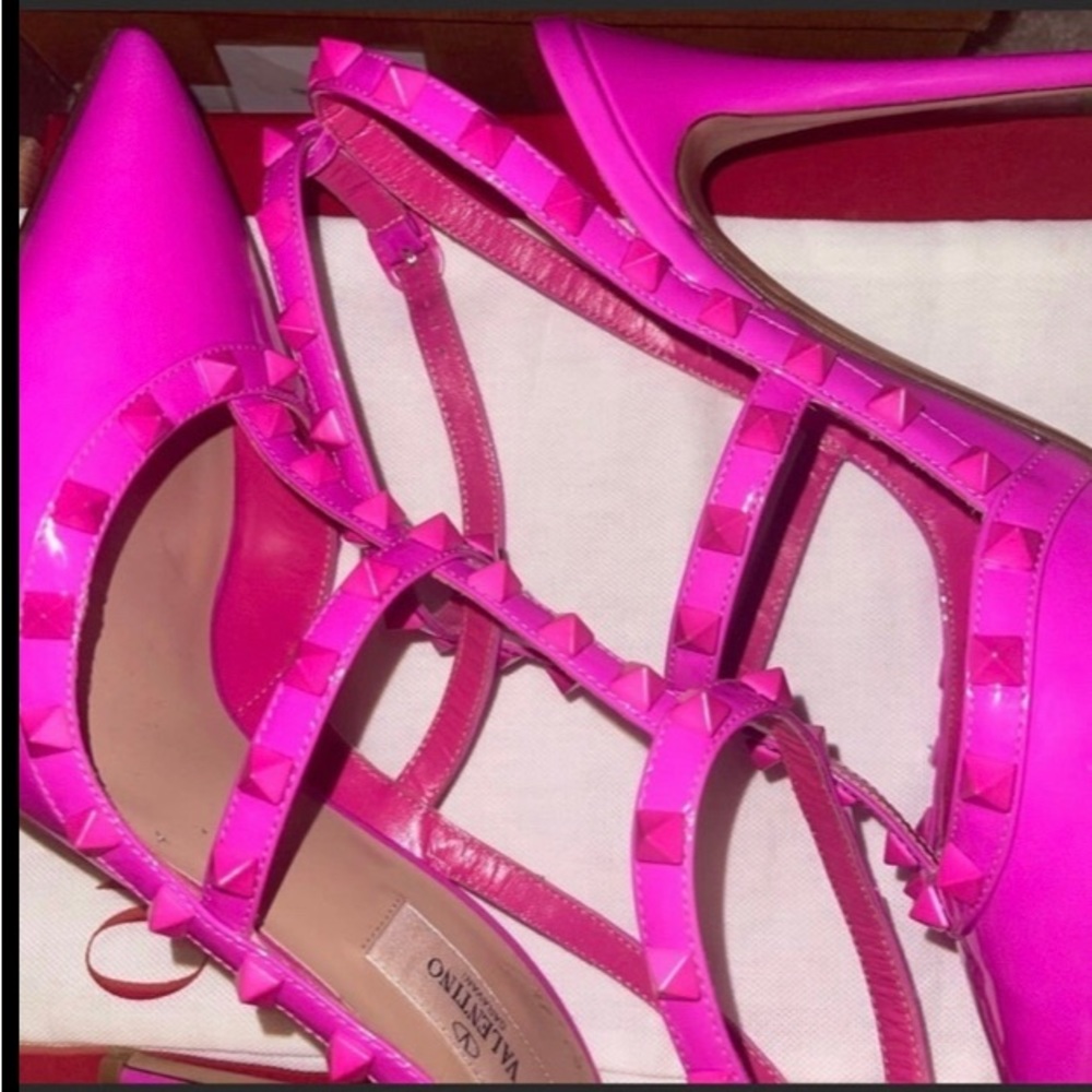 ISO Valentino, hot pink patentstrapy pointy toe high heels, size 10 1/2 11